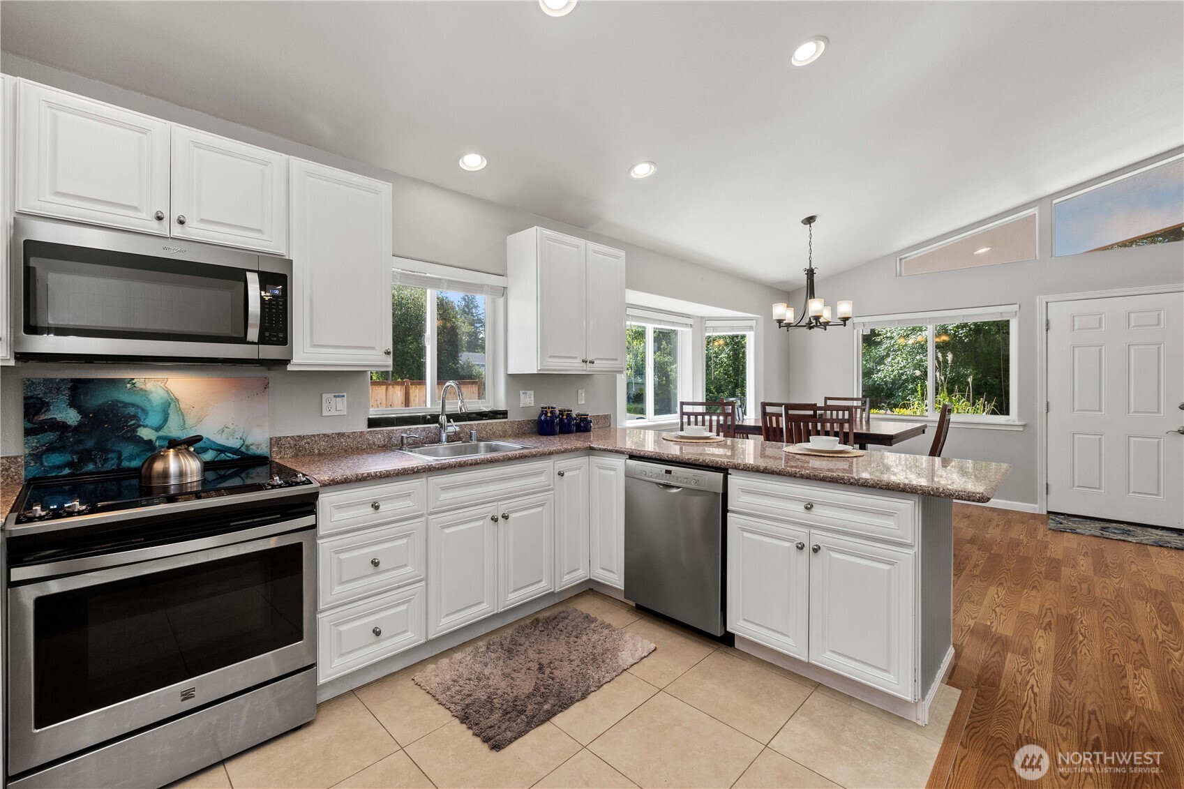 378 Eridani Loop Property Photo 8