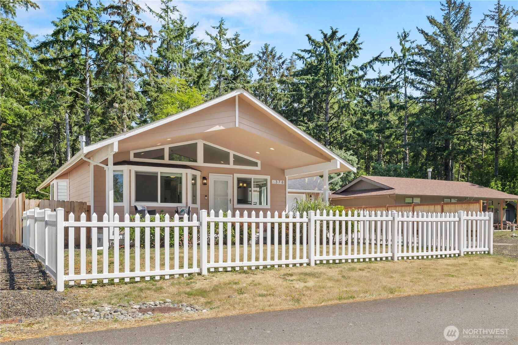 378 Eridani Loop Property Photo 30