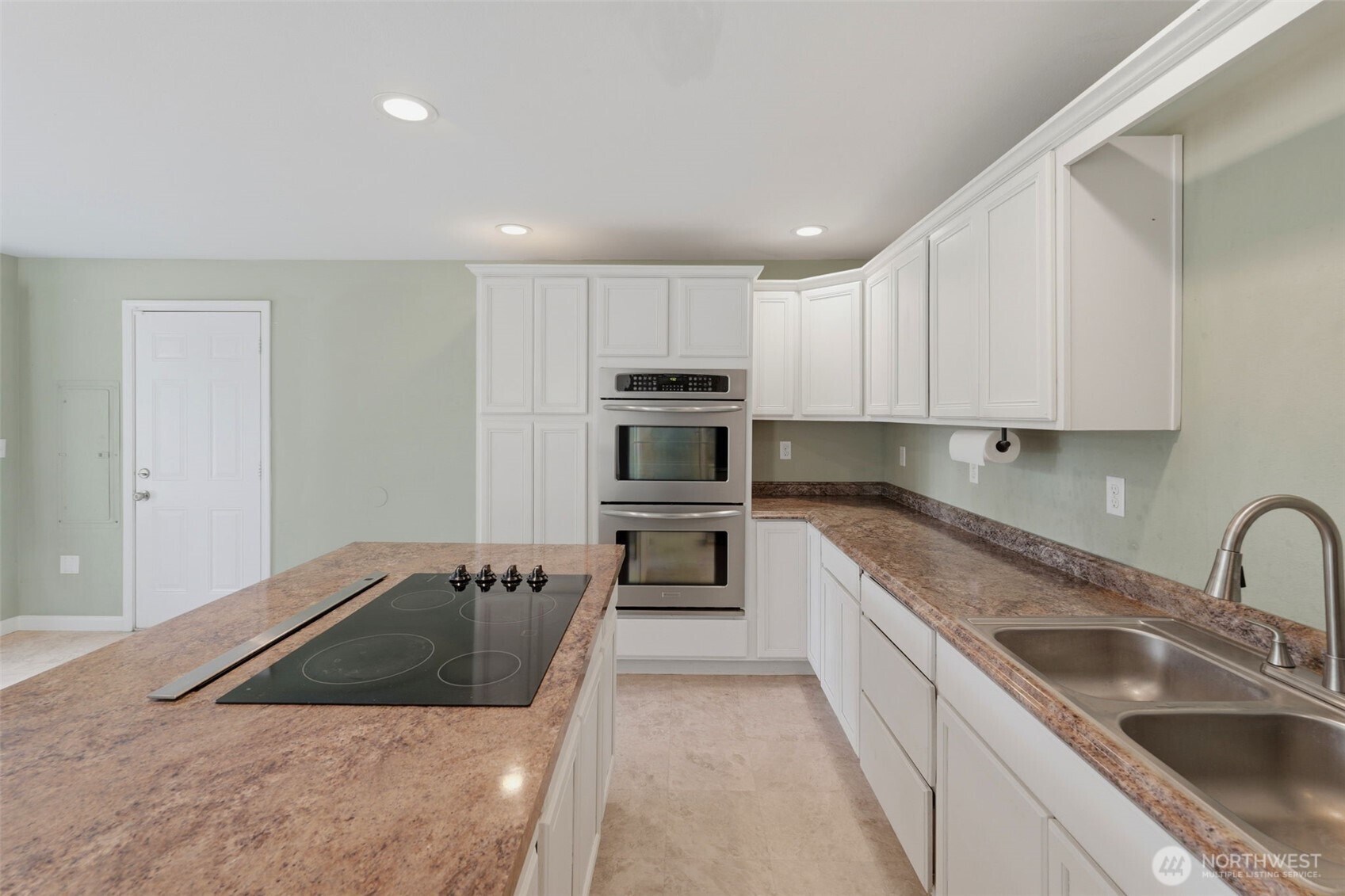 5305 Chicago Avenue Property Photo 10