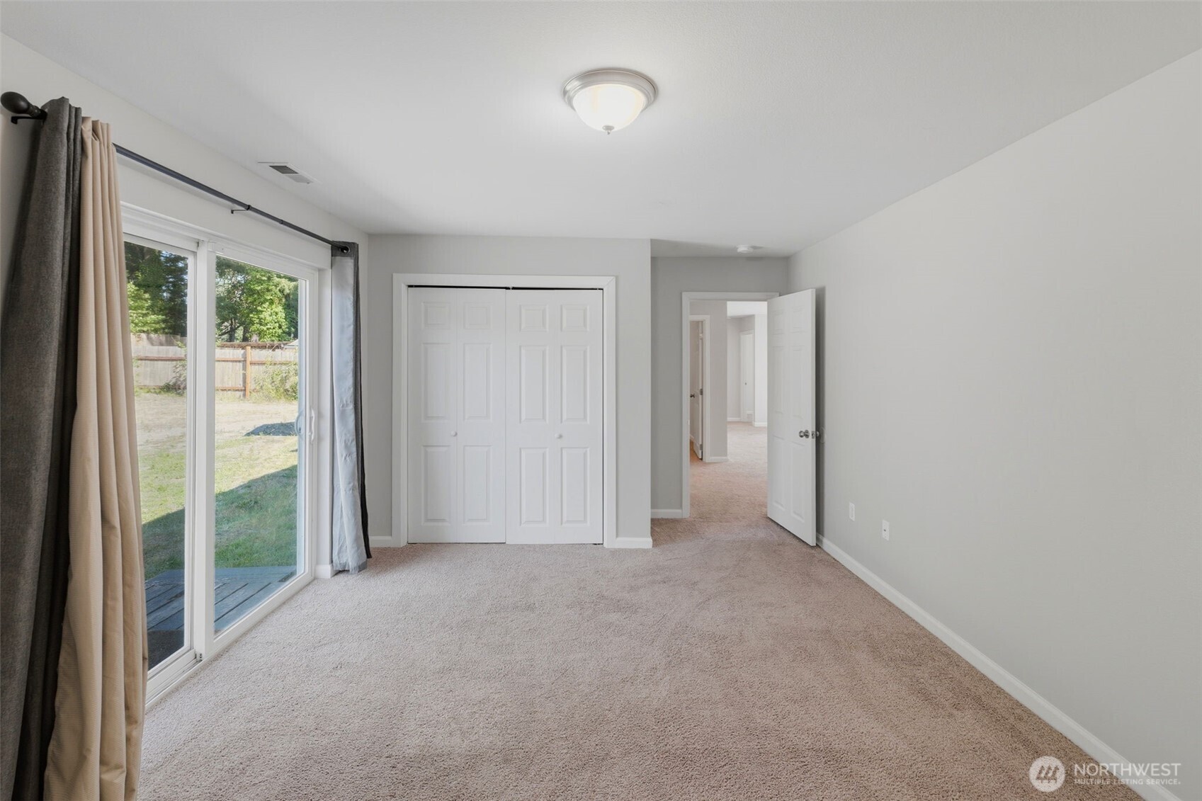 5305 Chicago Avenue Property Photo 14