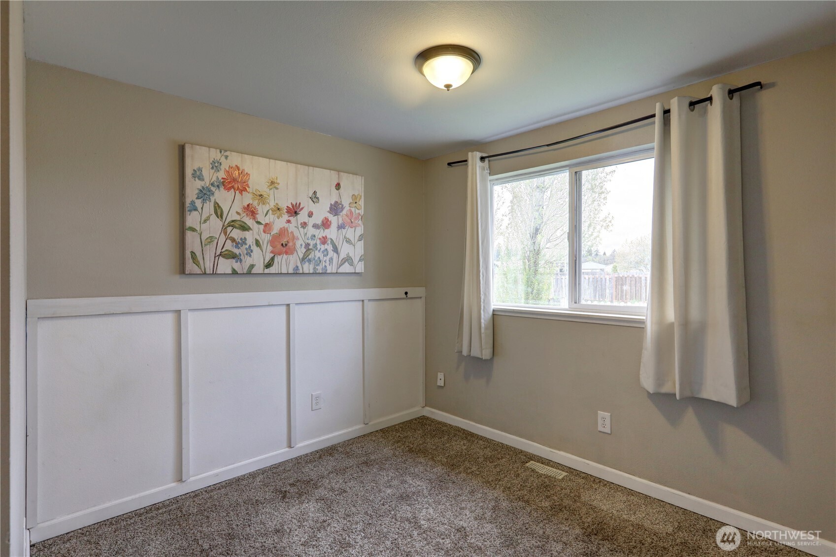 18005 Iris Place Property Photo 12