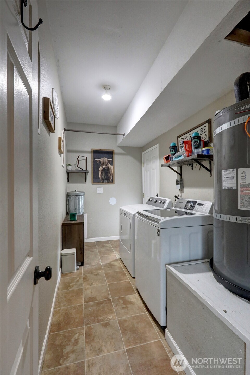 18005 Iris Place Property Photo 15