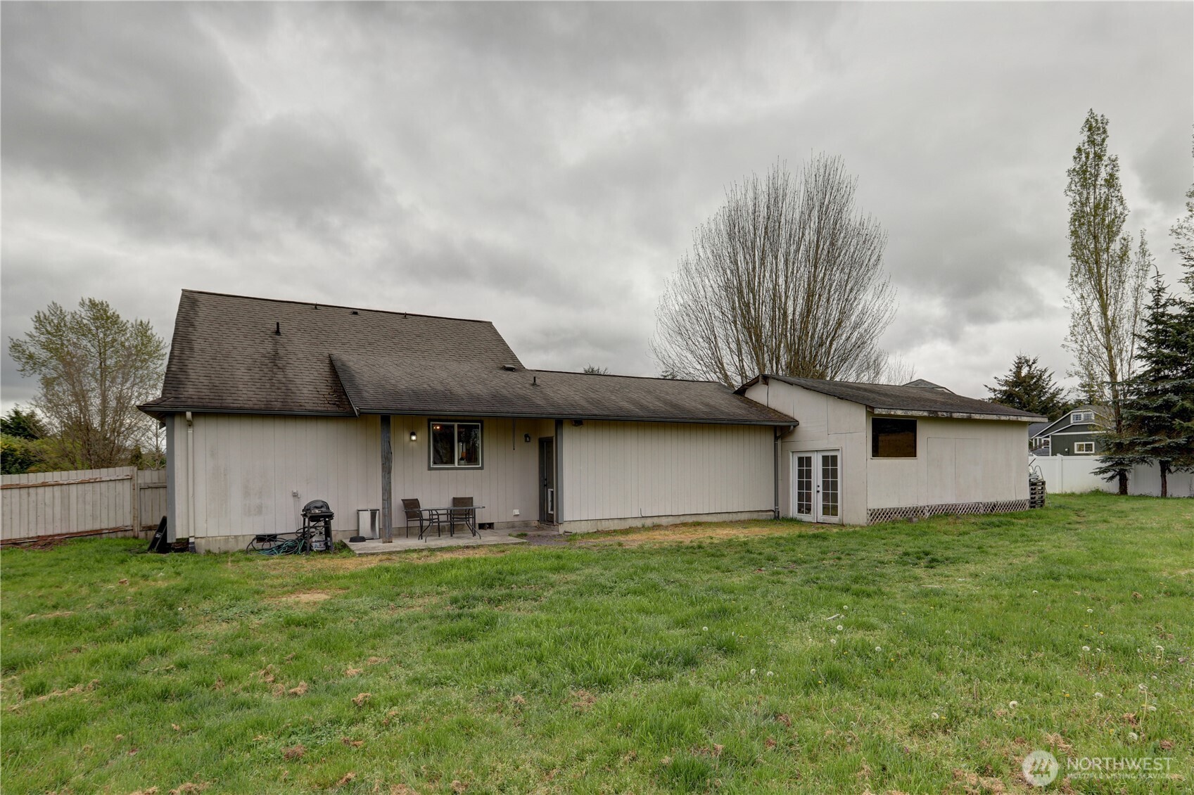 18005 Iris Place Property Photo 16