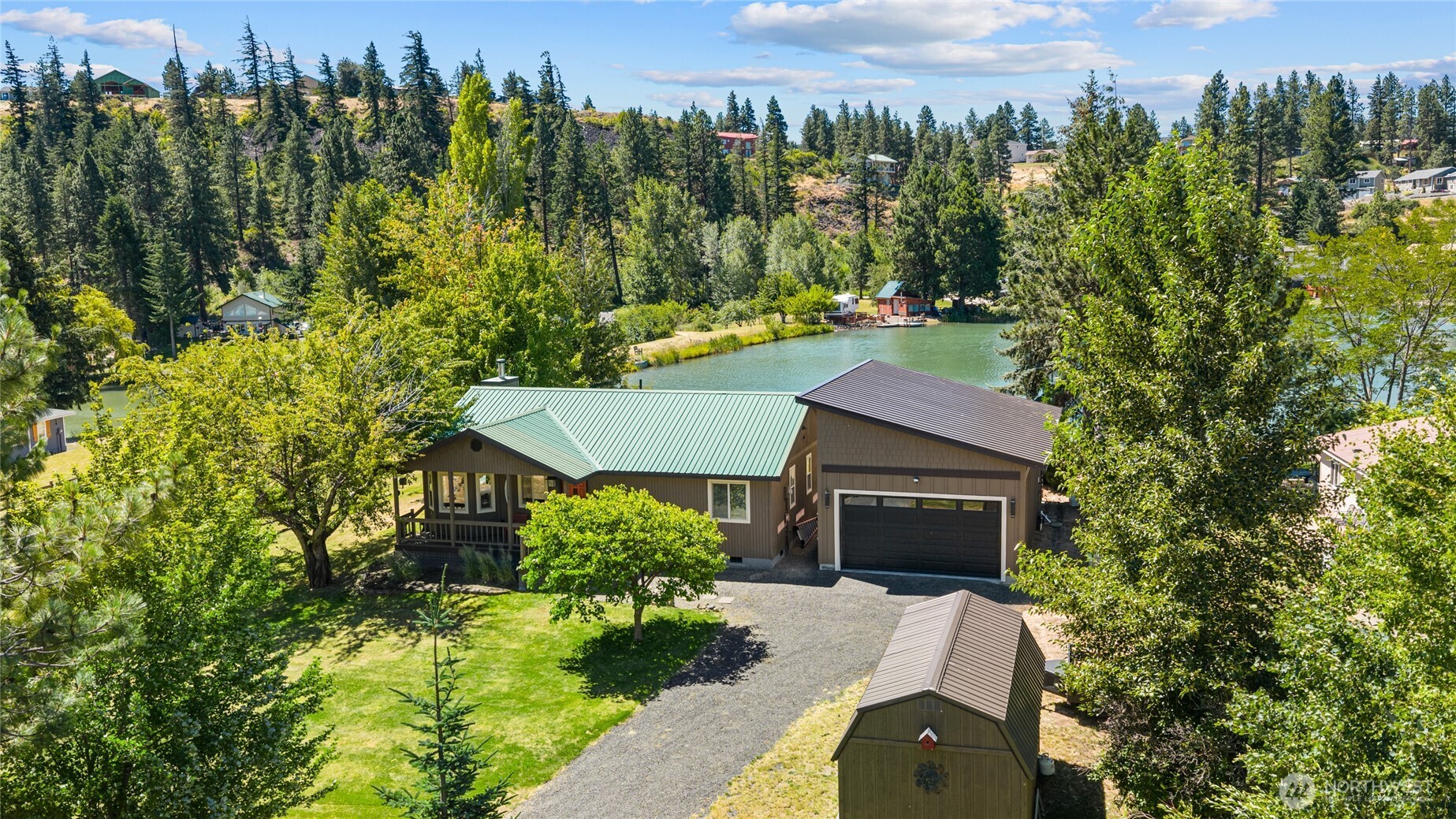 1250 Twin Lakes Road Property Photo 1