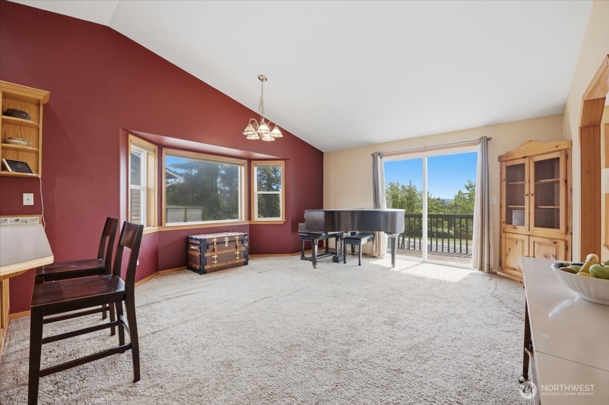 3226 64th Avenue Property Photo 6