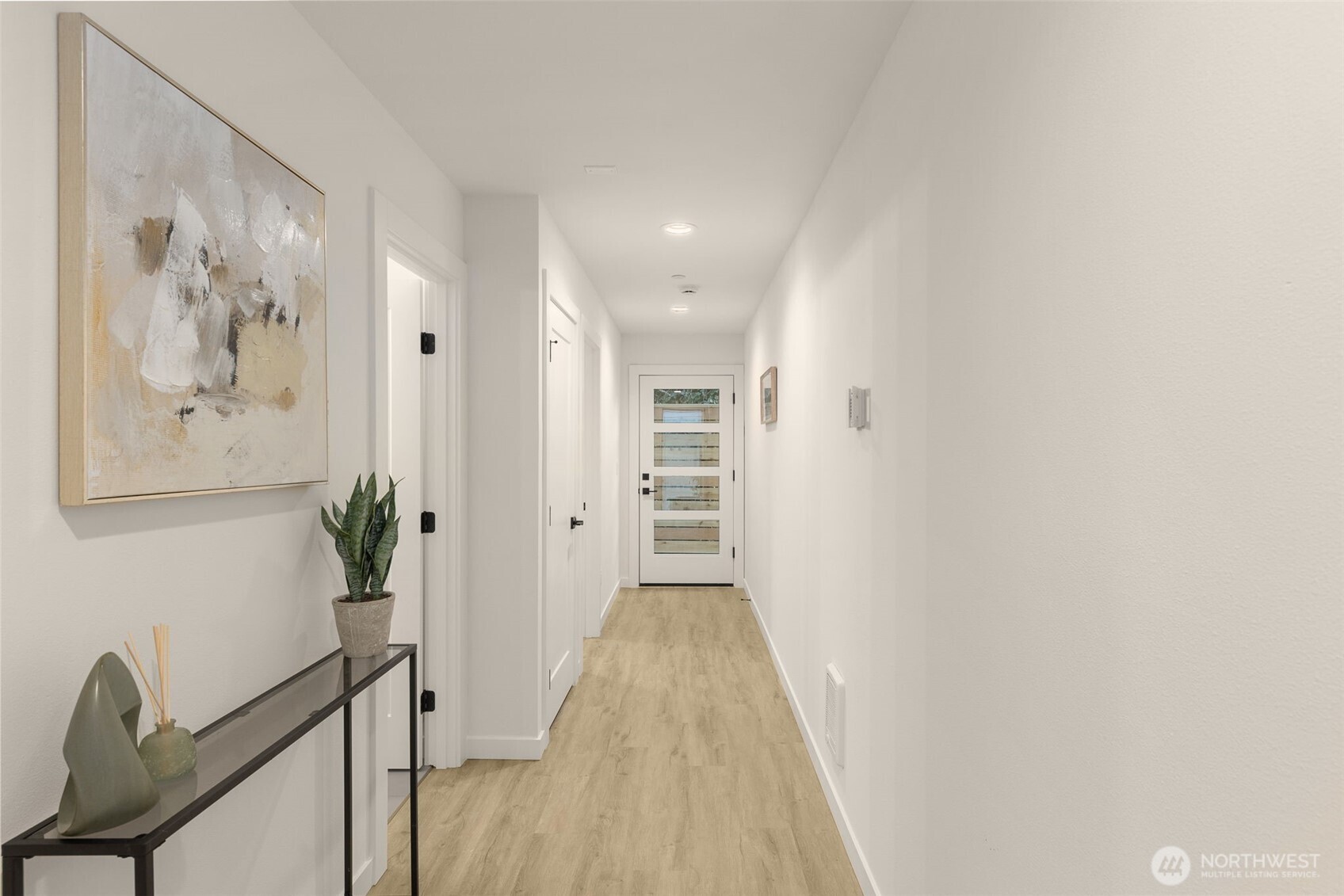 4420 Midvale Avenue Property Photo 4
