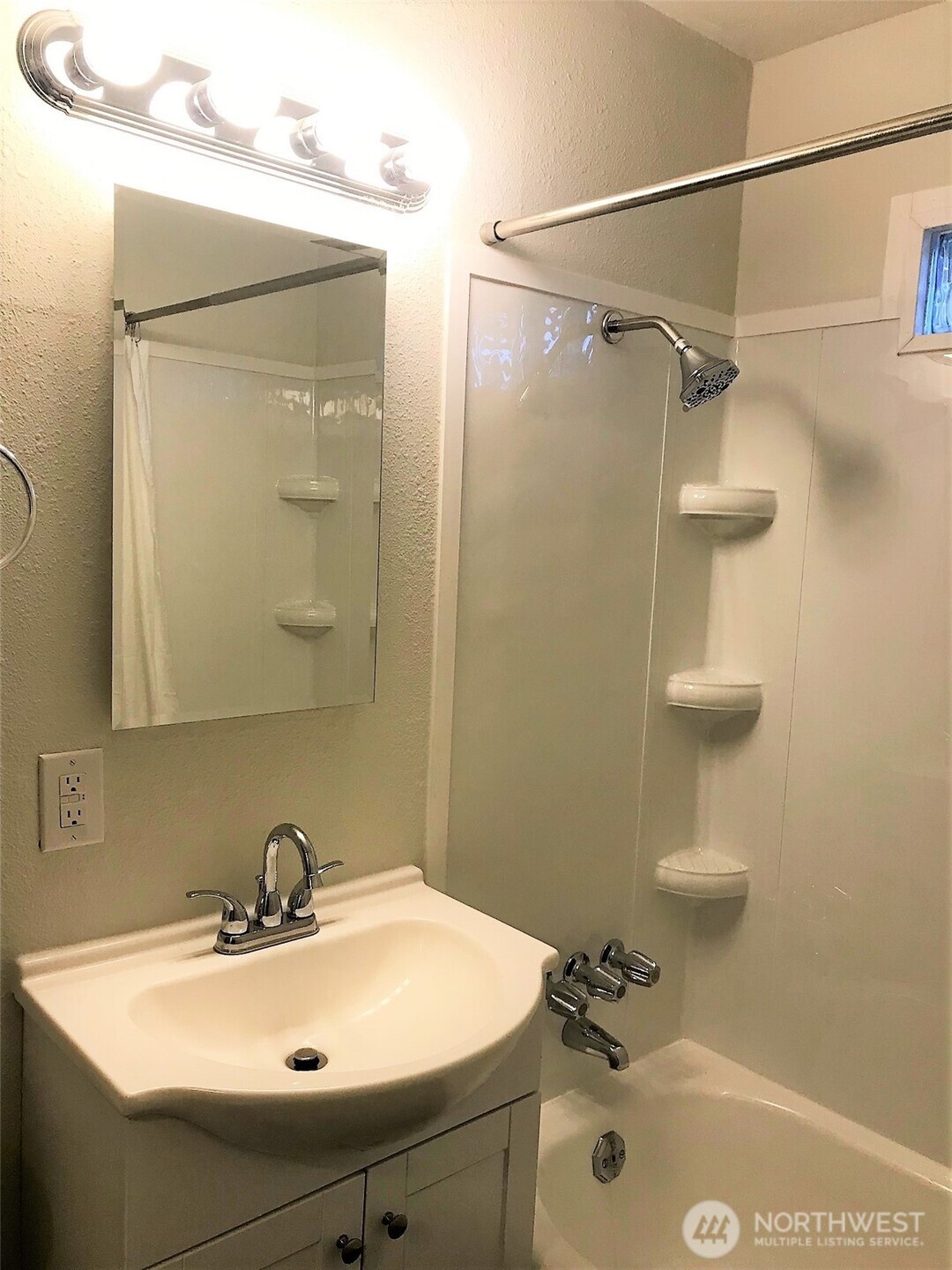 125 Acorn Street Property Photo 19