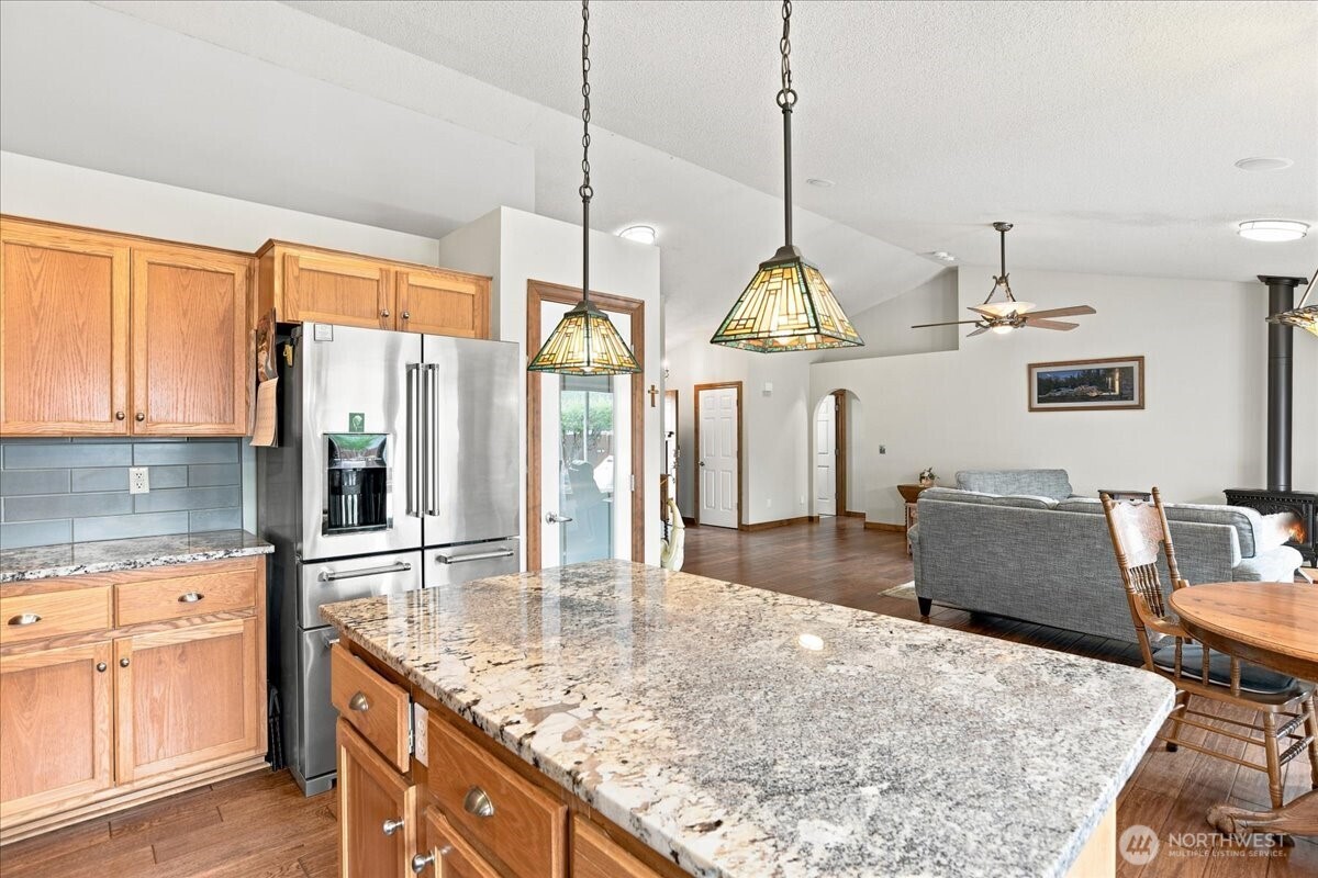 504 N Lark Drive Property Photo 15