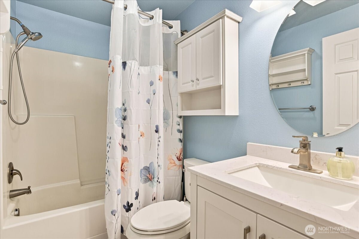 504 N Lark Drive Property Photo 24