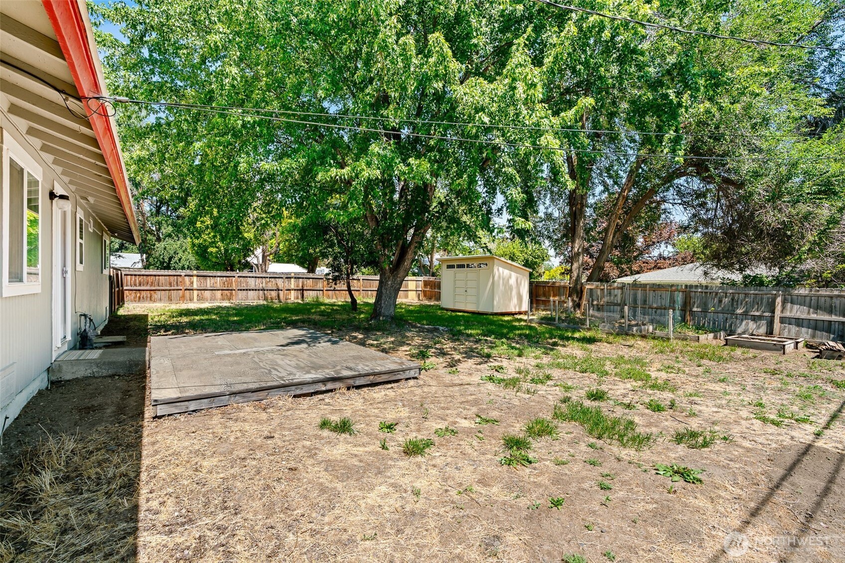 1306 N Water Street Property Photo 19