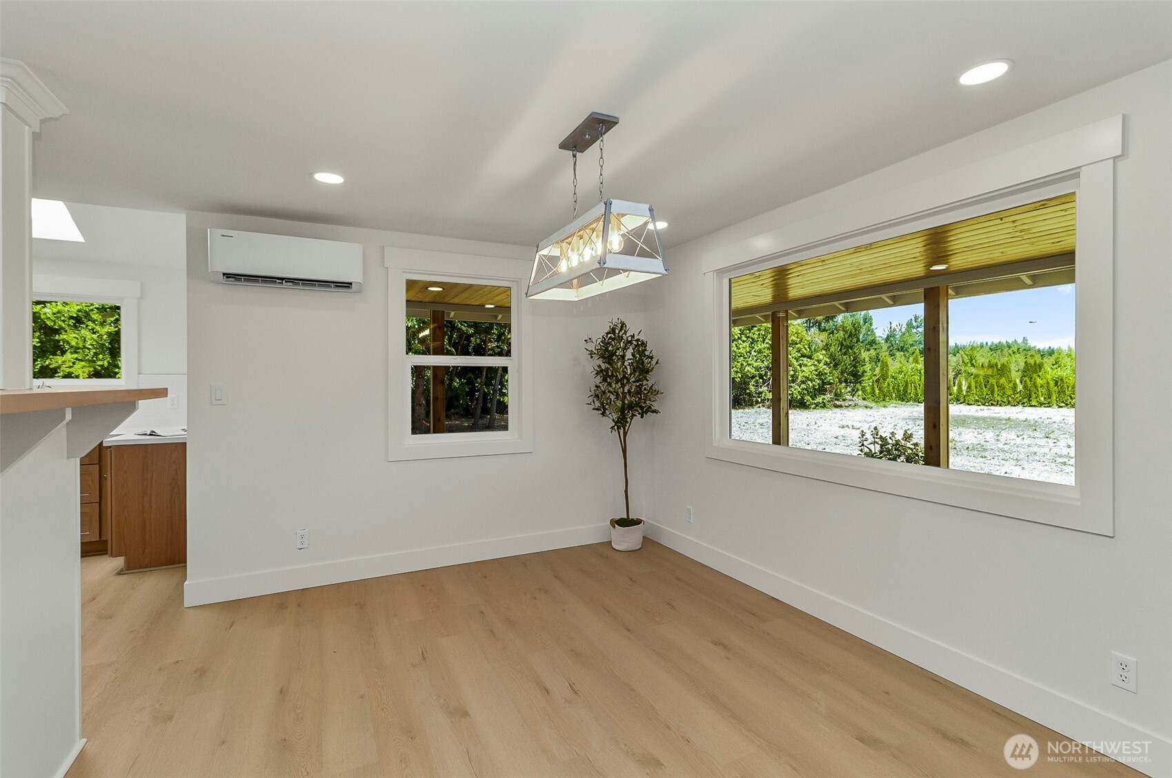 15829 112th Street Property Photo 13