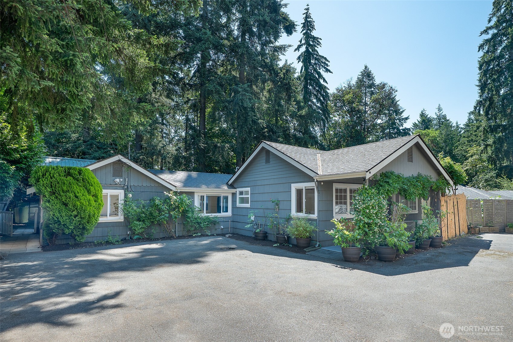 11350 28th Avenue Property Photo 1