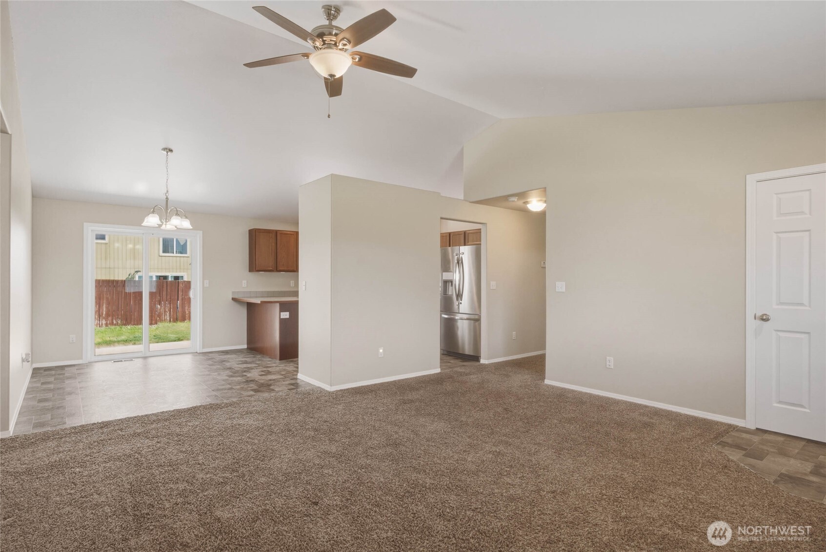 1316 W Electra Street Property Photo 3