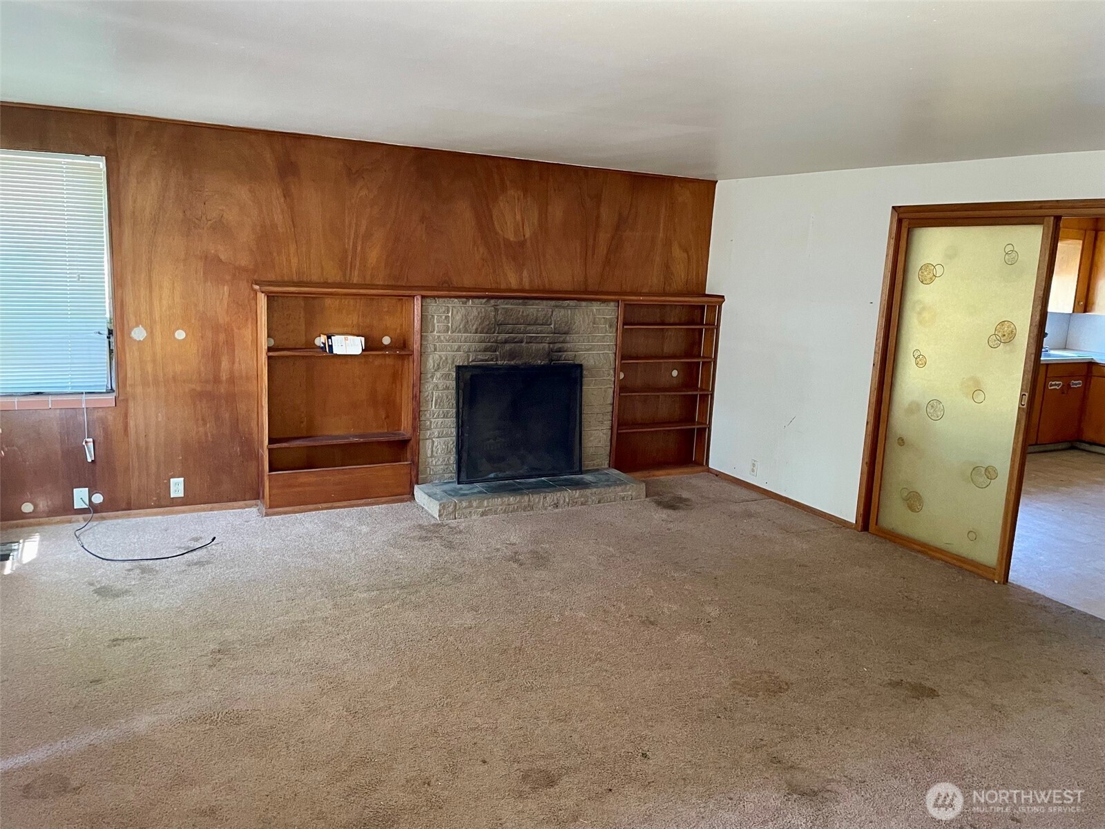9058 Wallingford Avenue Property Photo 6