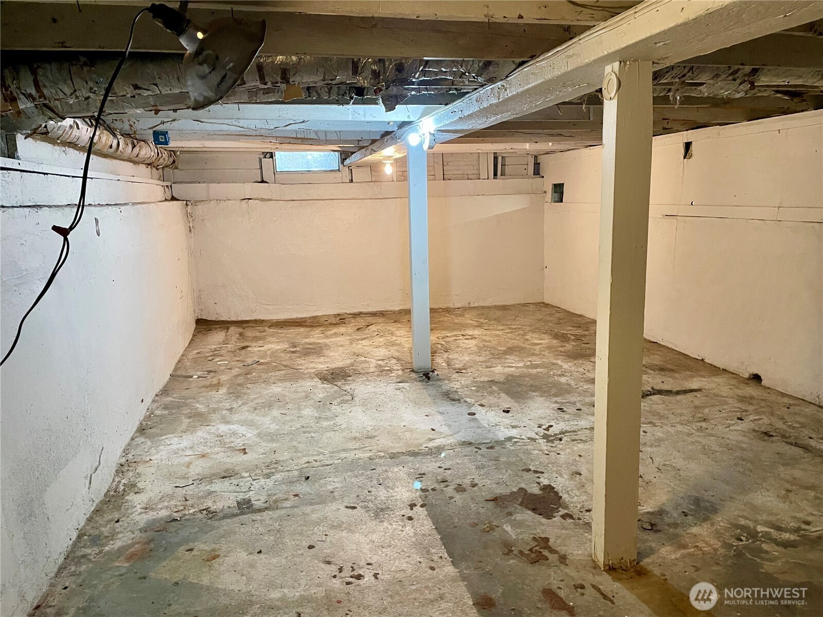 9058 Wallingford Avenue Property Photo 17