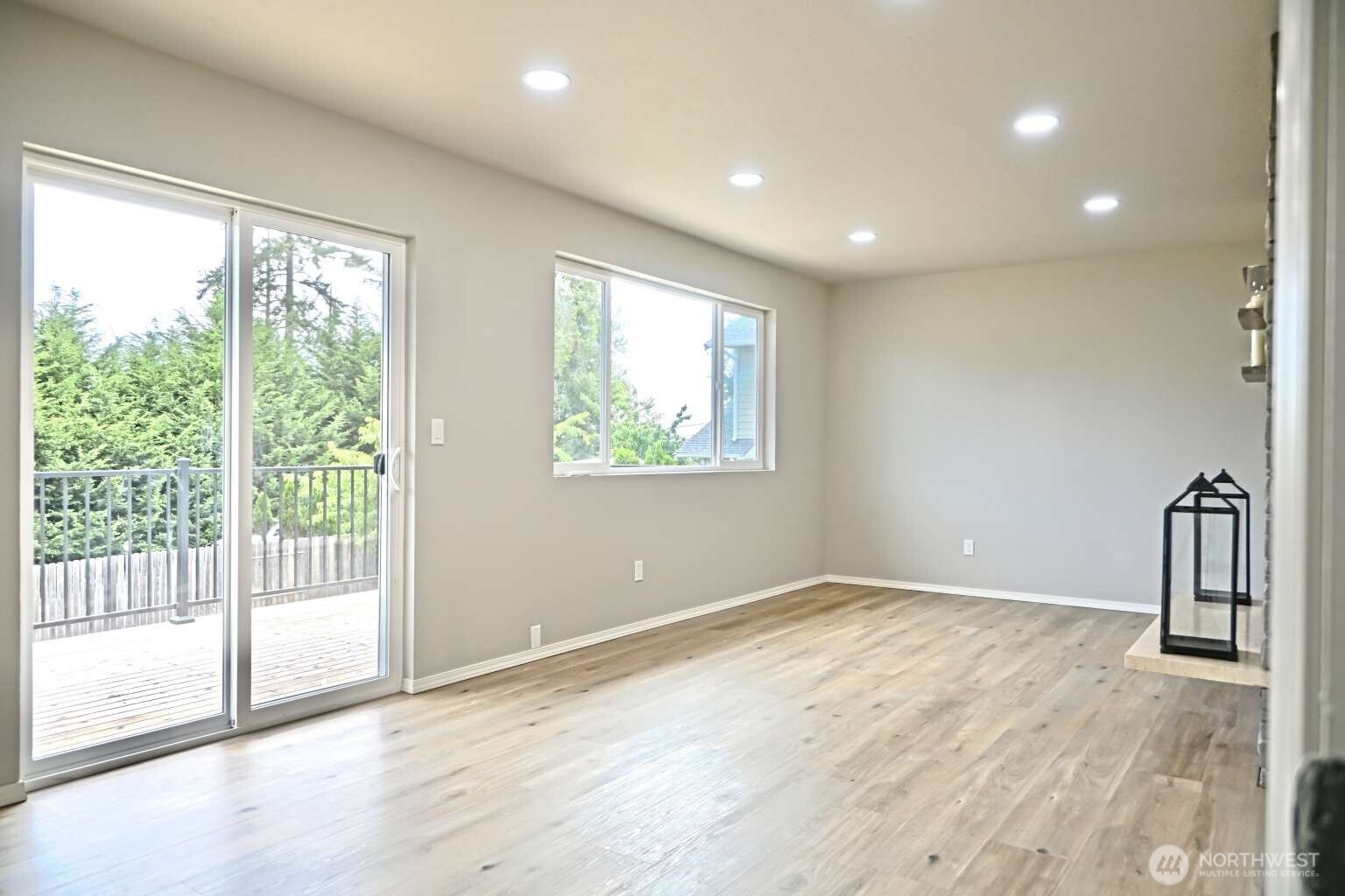 1012 Campbell Avenue Property Photo 3