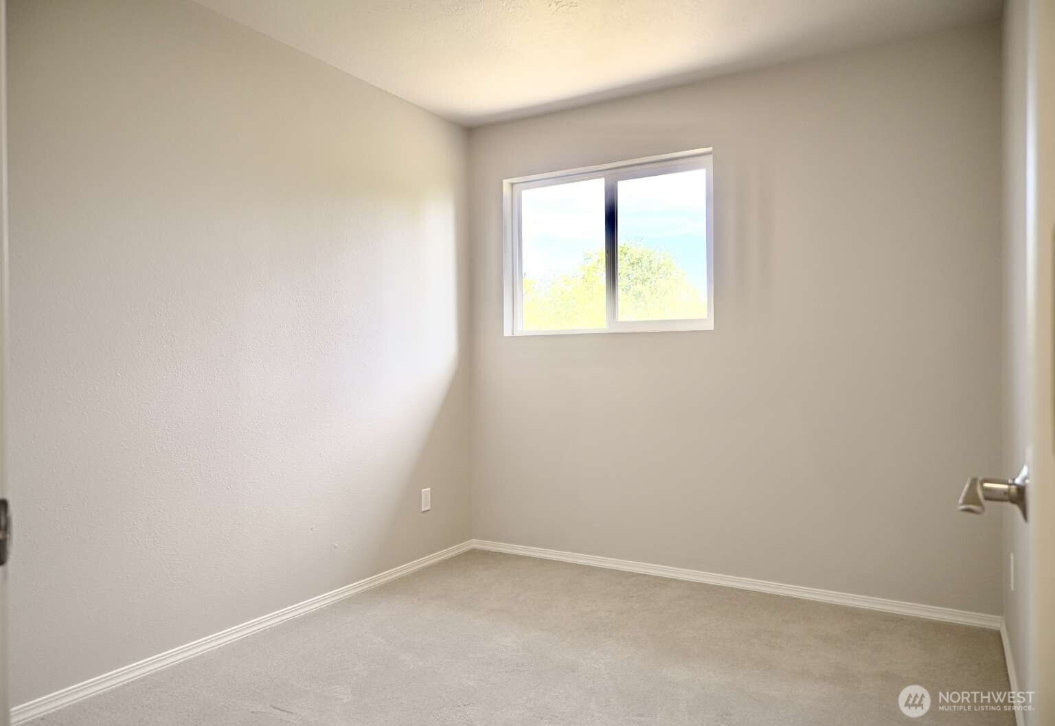 1012 Campbell Avenue Property Photo 10