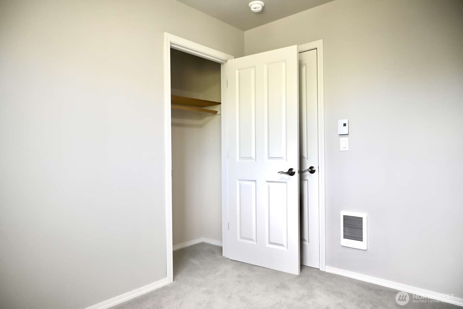 1012 Campbell Avenue Property Photo 11