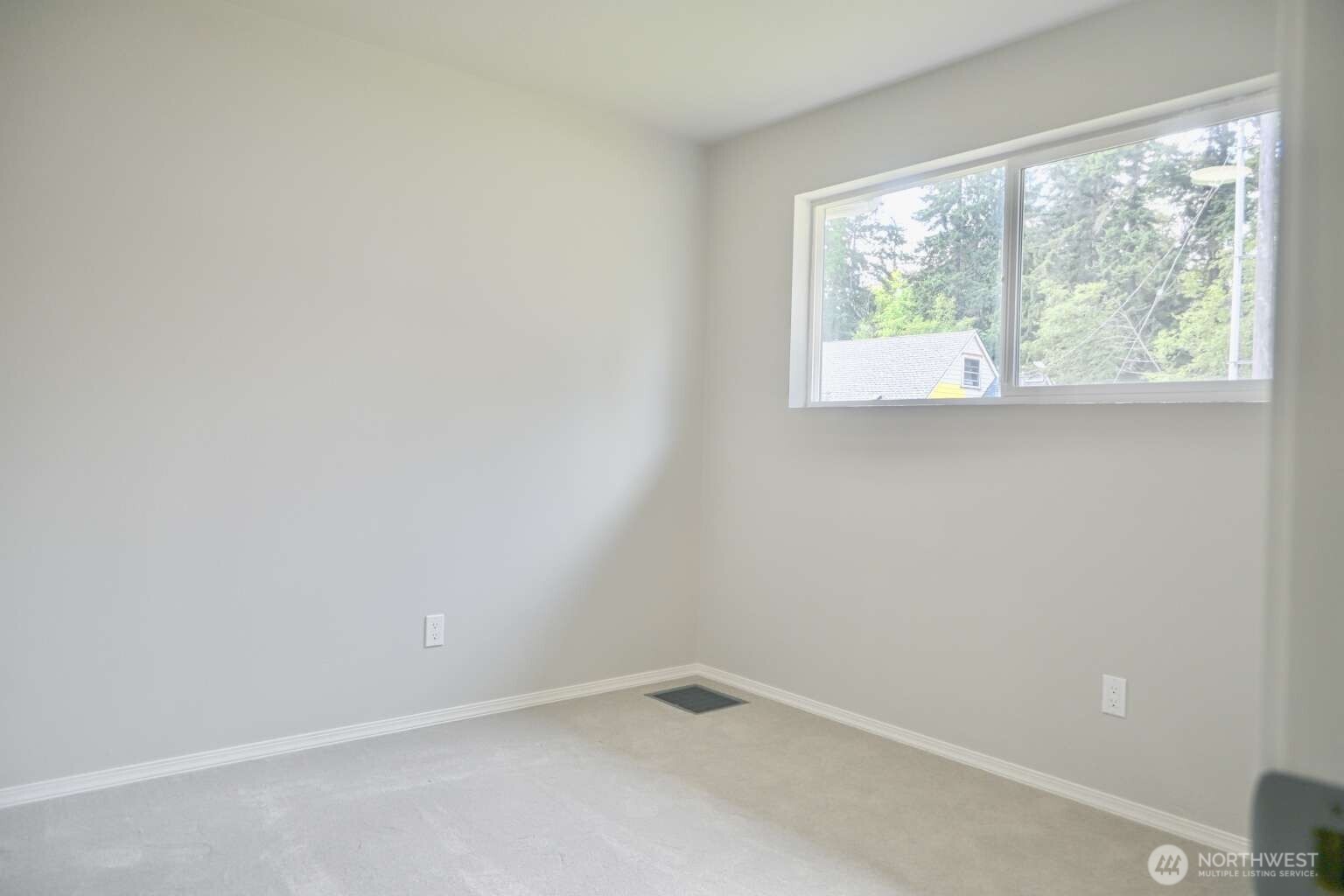 1012 Campbell Avenue Property Photo 14