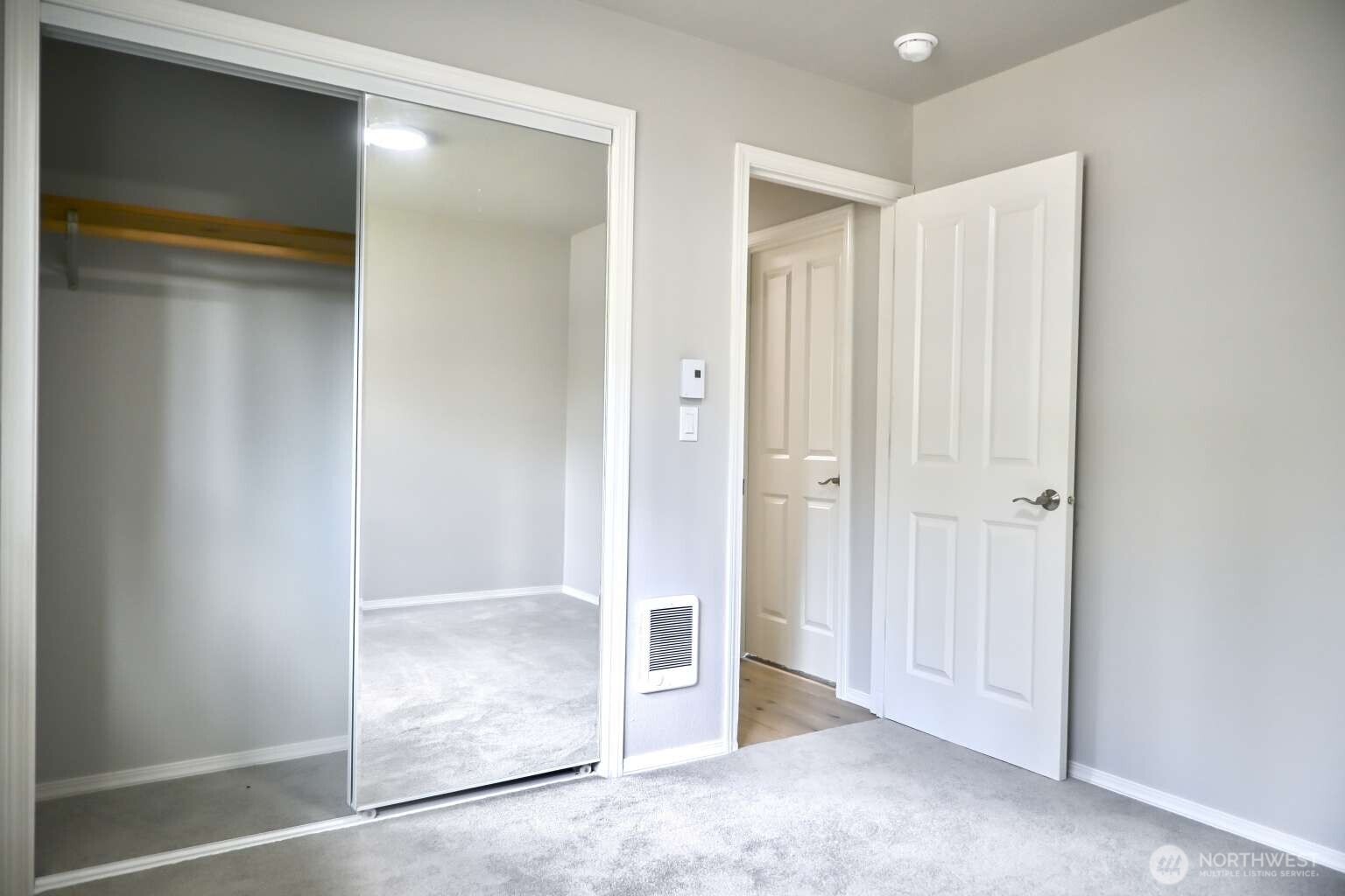 1012 Campbell Avenue Property Photo 15