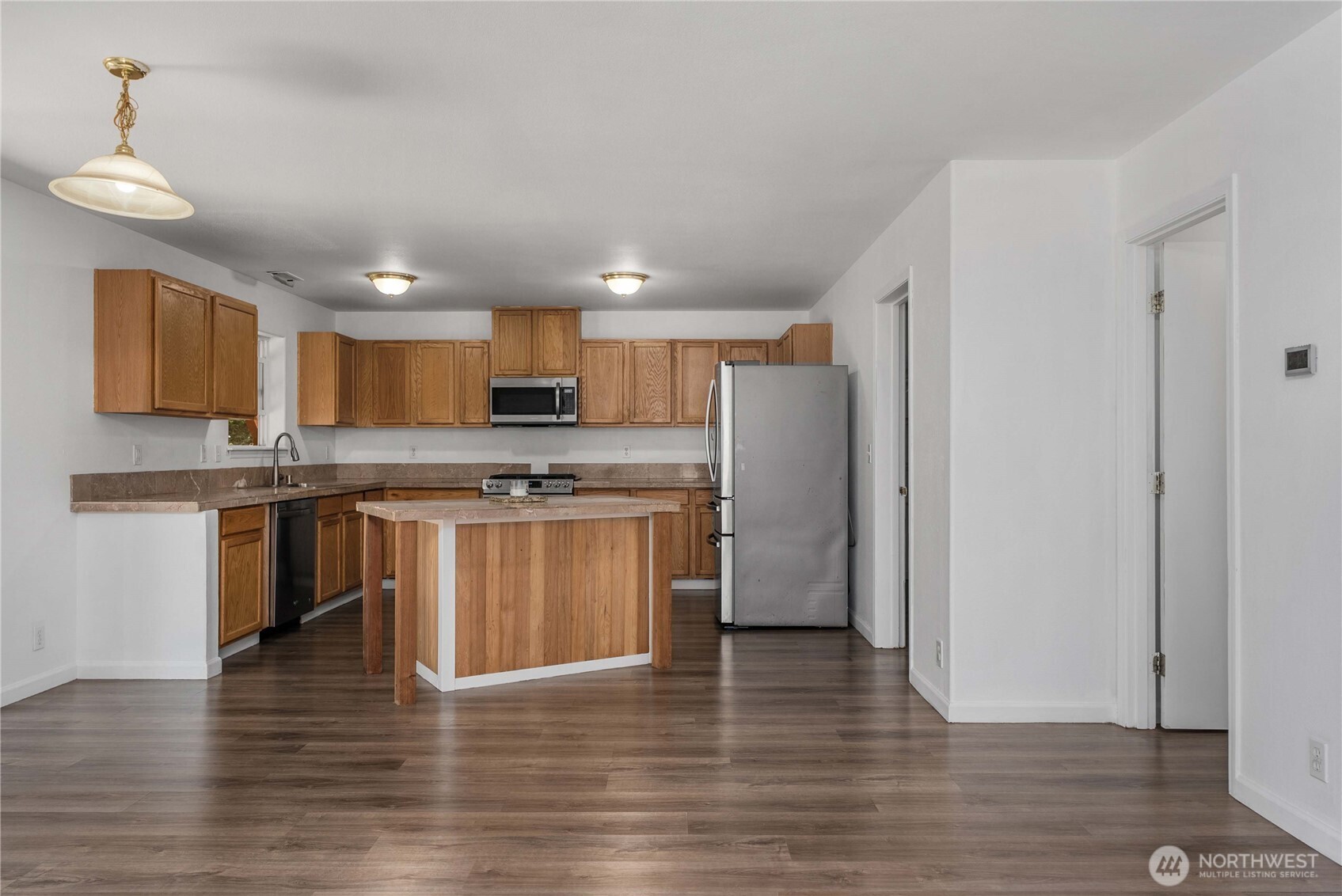 19514 104th Avenue Property Photo 3