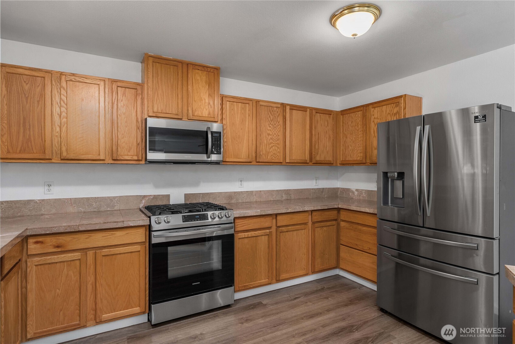 19514 104th Avenue Property Photo 7
