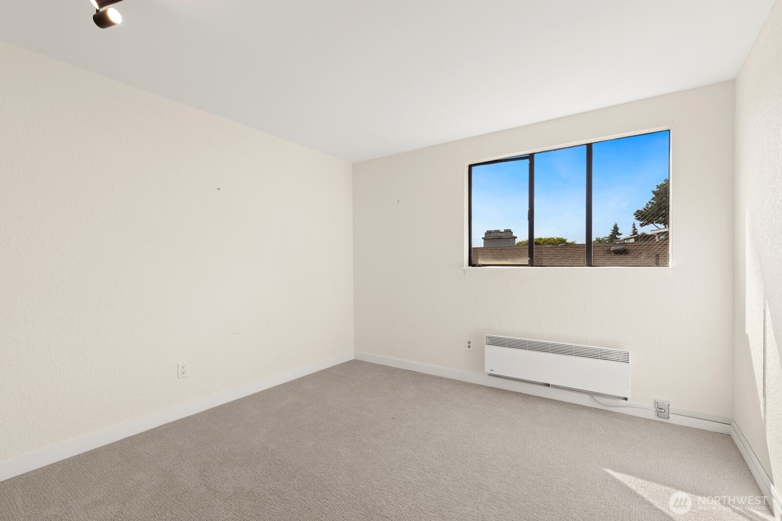 3710 25th Place 405 Property Photo 11
