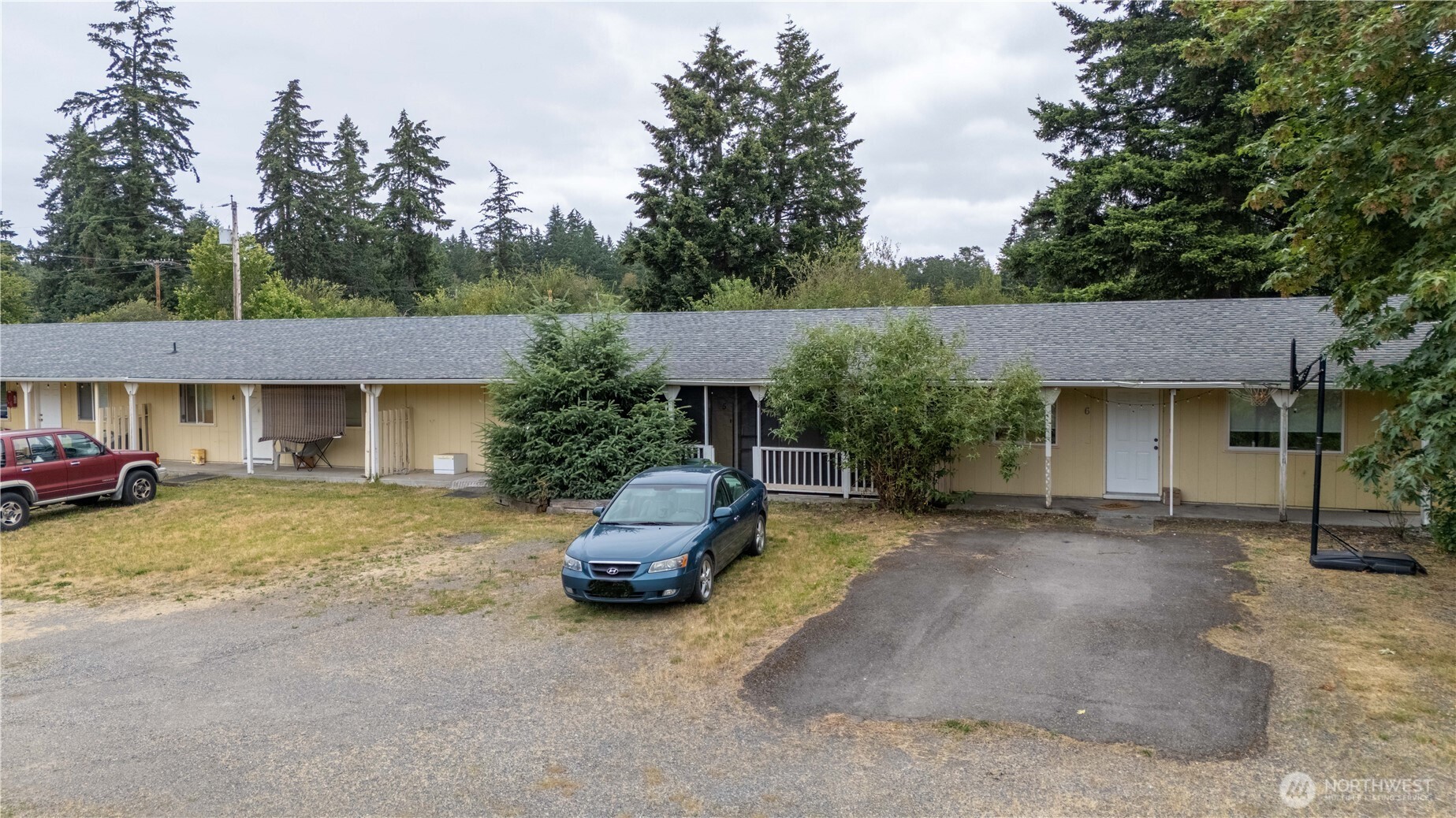 9112 336th Street Property Photo 2