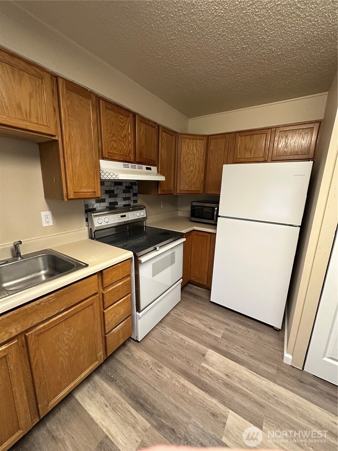 9112 336th Street Property Photo 5
