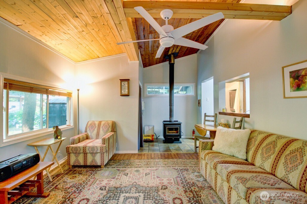 1120 Alder Lane Property Photo 7
