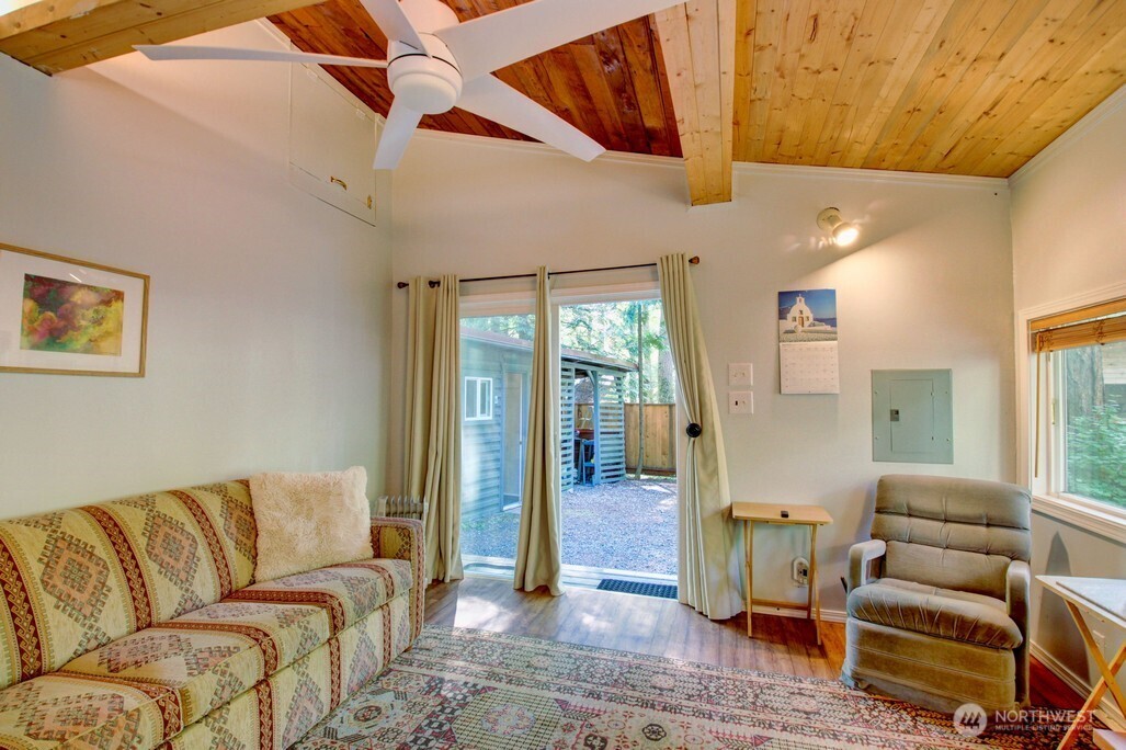 1120 Alder Lane Property Photo 10