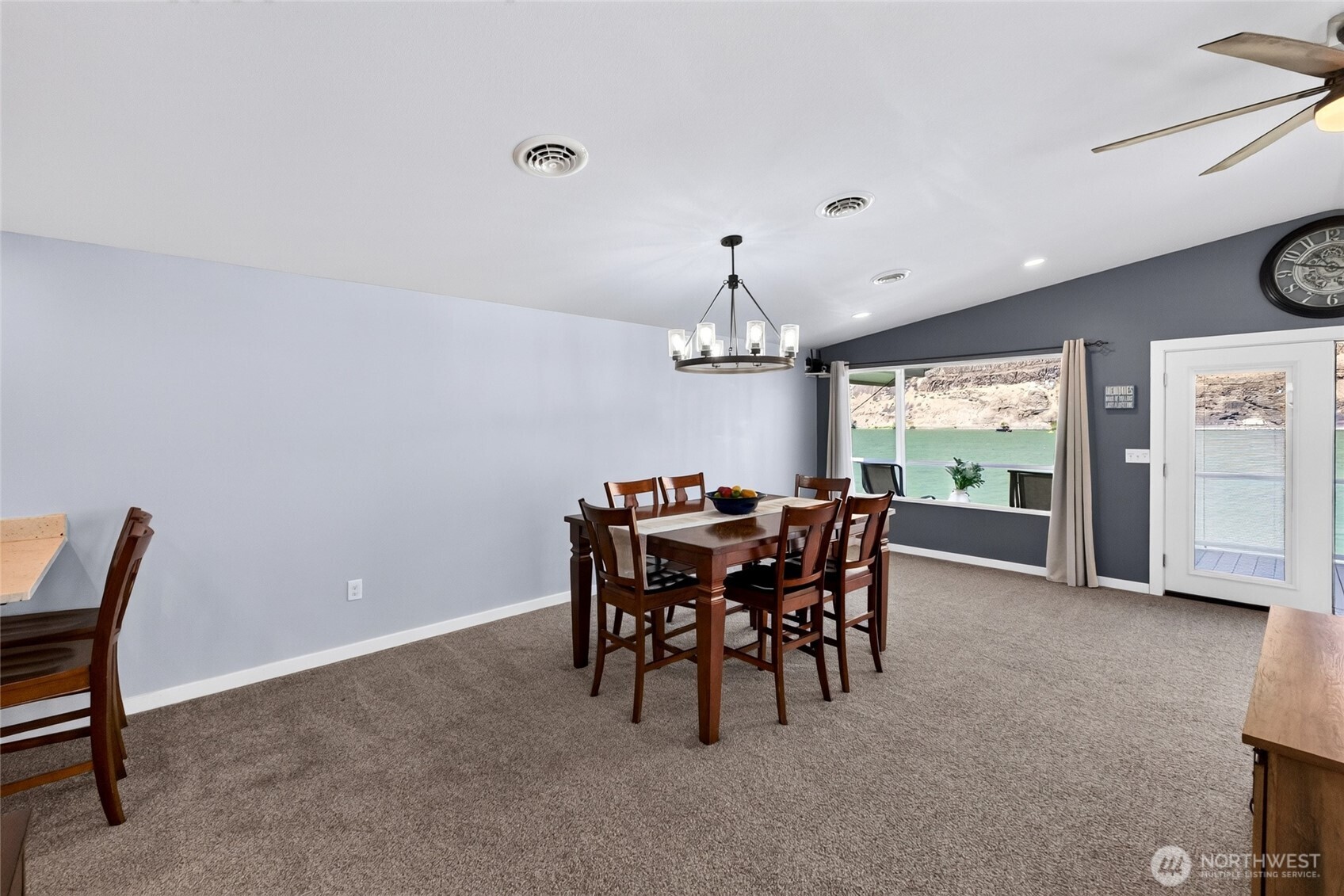 32014 Lakeview Road Property Photo 8