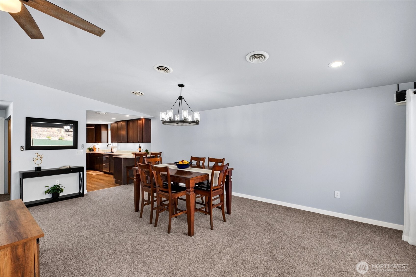 32014 Lakeview Road Property Photo 9