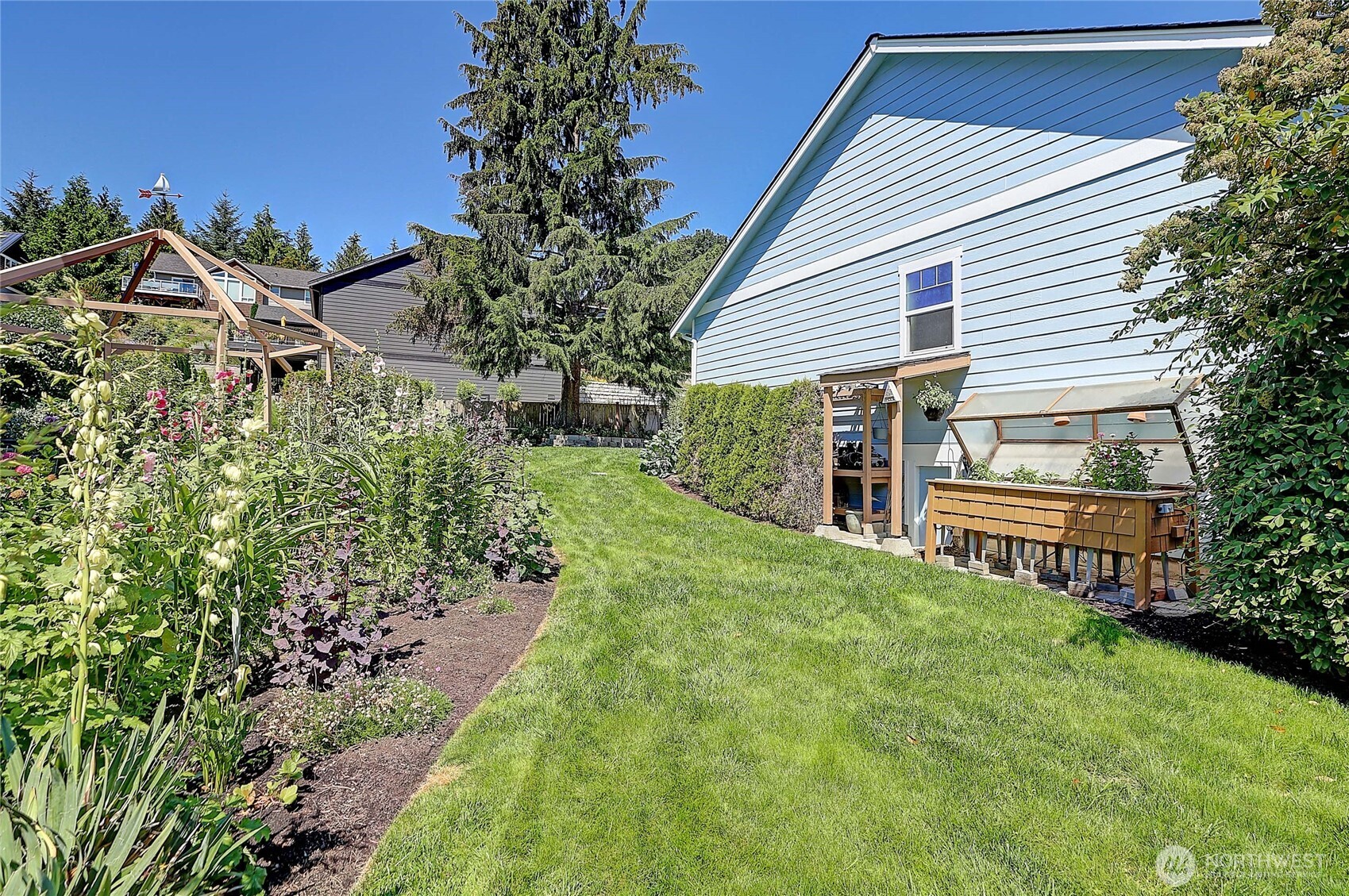 28 Zurich Court Property Photo 33