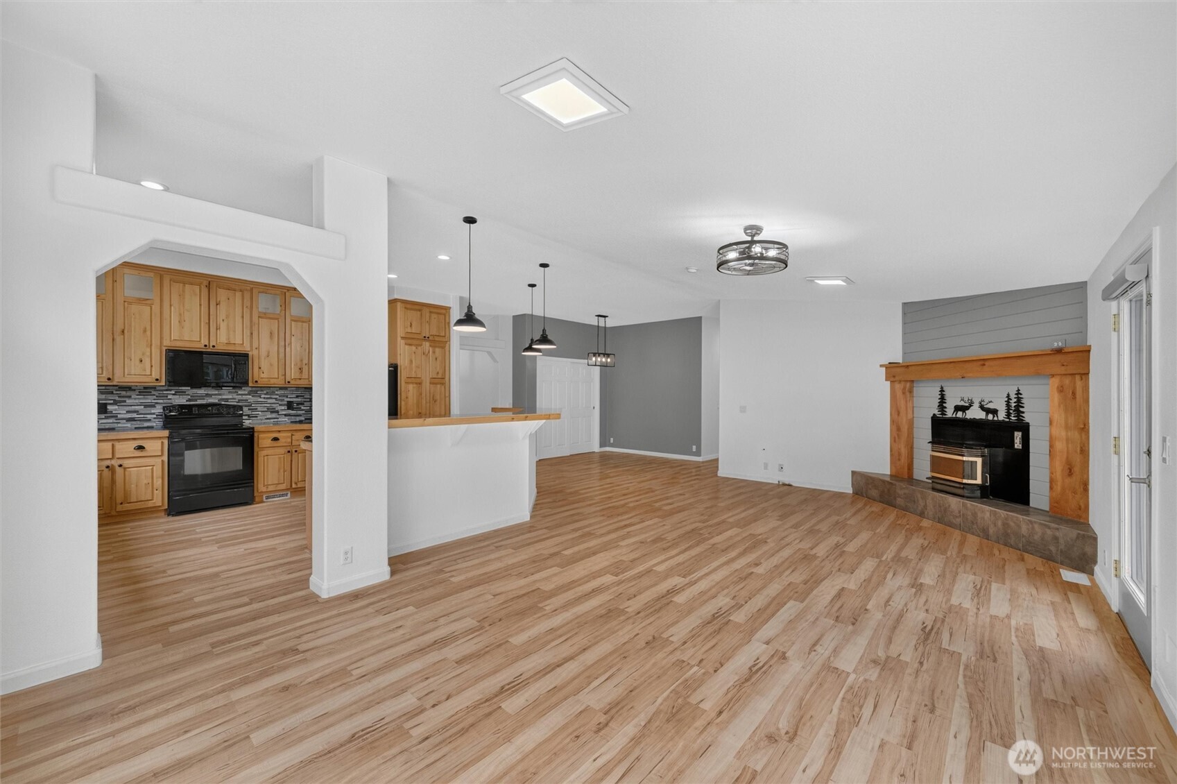608 Alger Ccc Road Property Photo 9