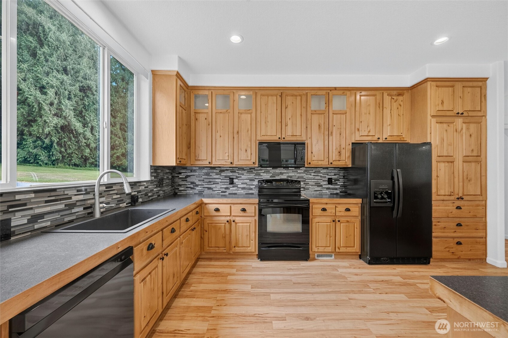 608 Alger Ccc Road Property Photo 12