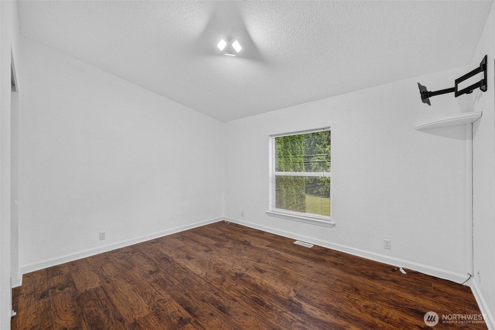 608 Alger Ccc Road Property Photo 25