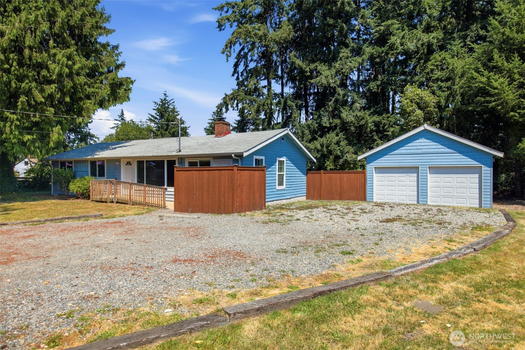 6201 44th Avenue Property Photo 2