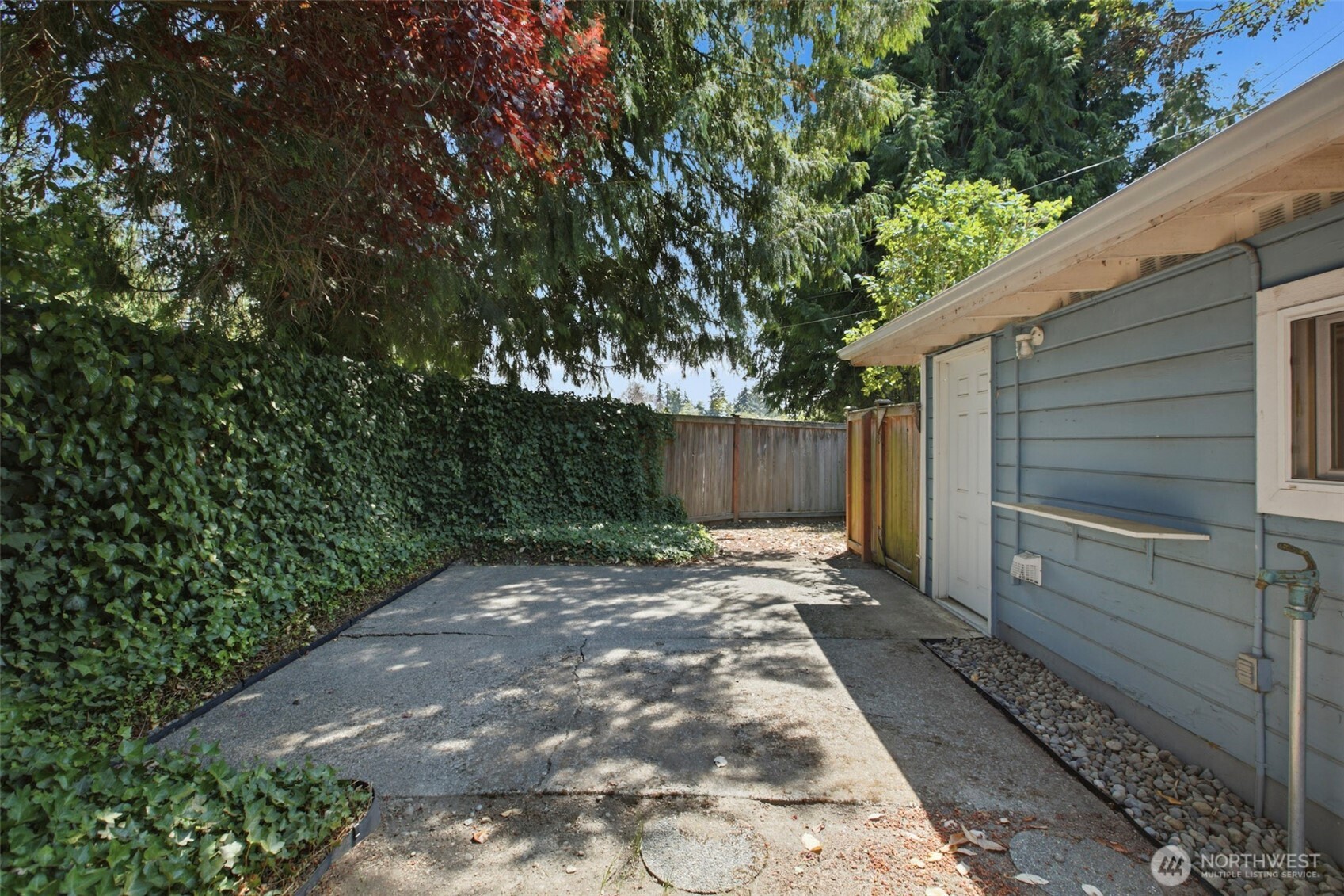 6201 44th Avenue Property Photo 7
