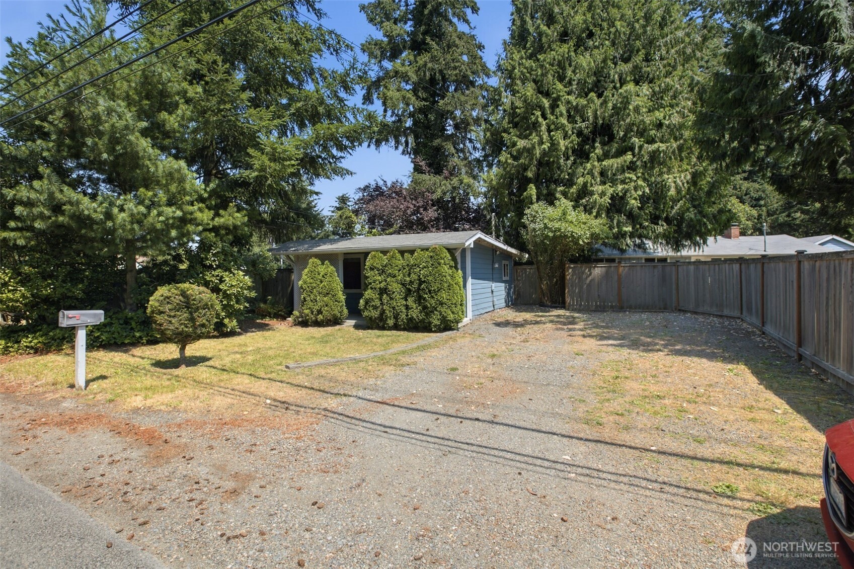 6201 44th Avenue Property Photo 12