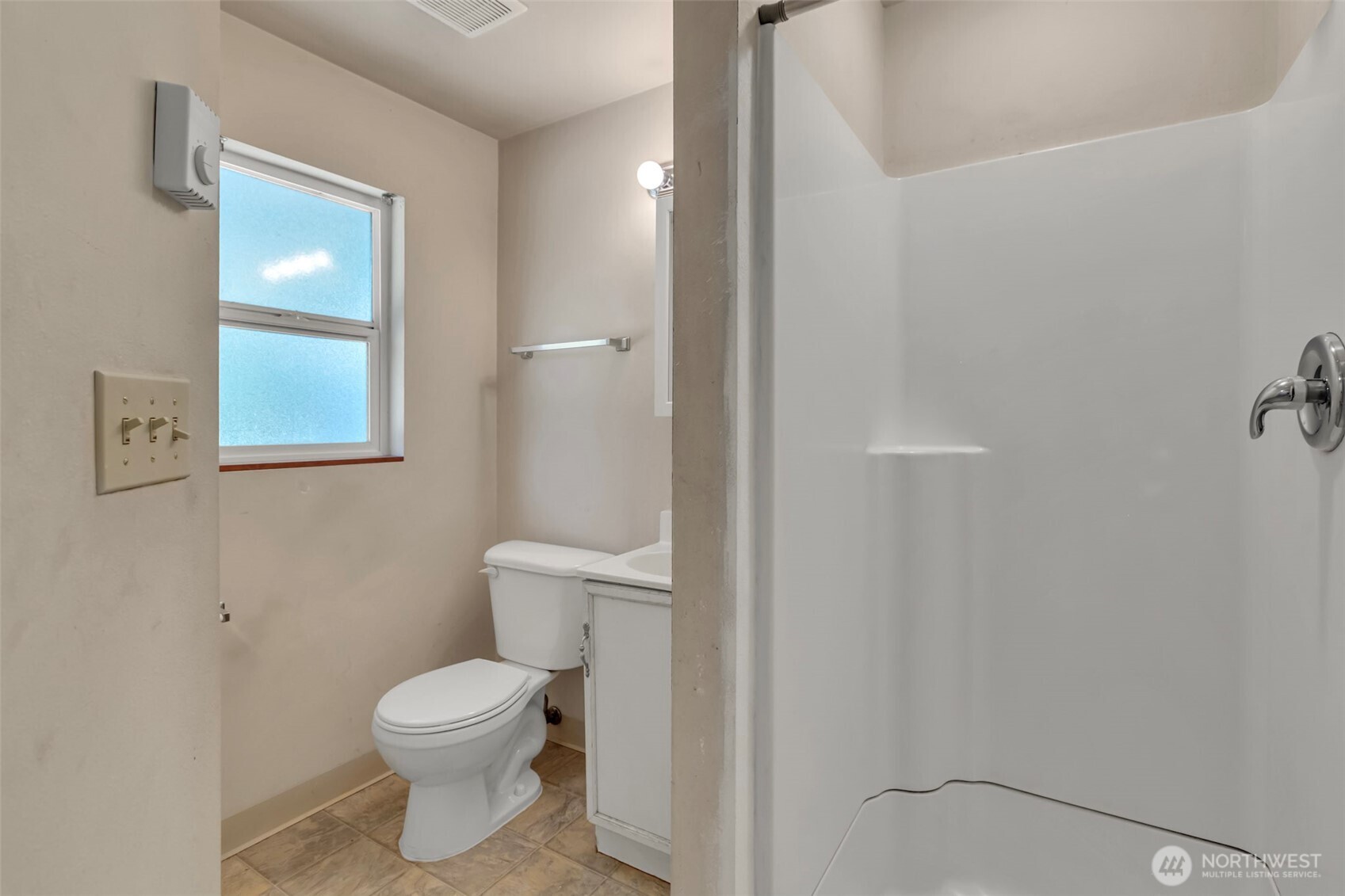 6201 44th Avenue Property Photo 24