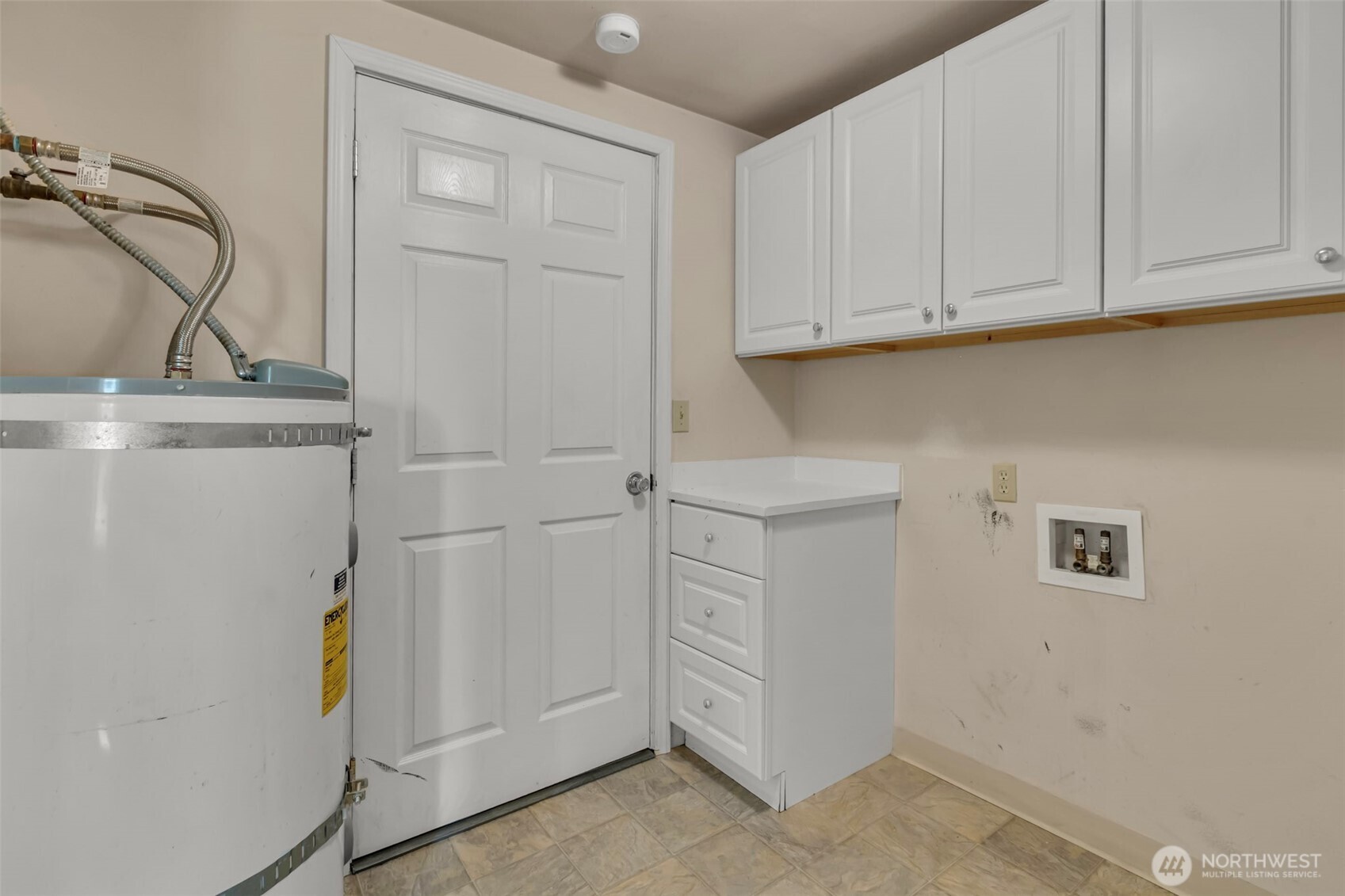 6201 44th Avenue Property Photo 25