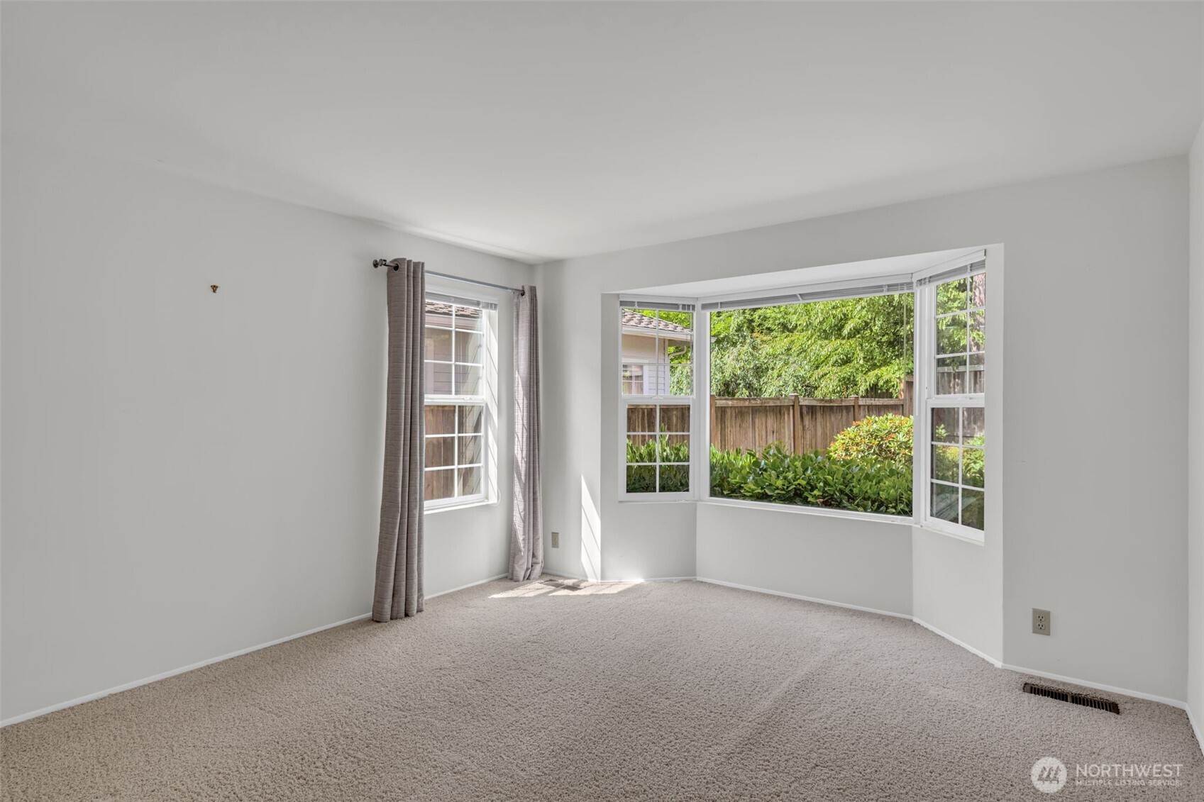 2016 Mill Pointe Drive Property Photo 10