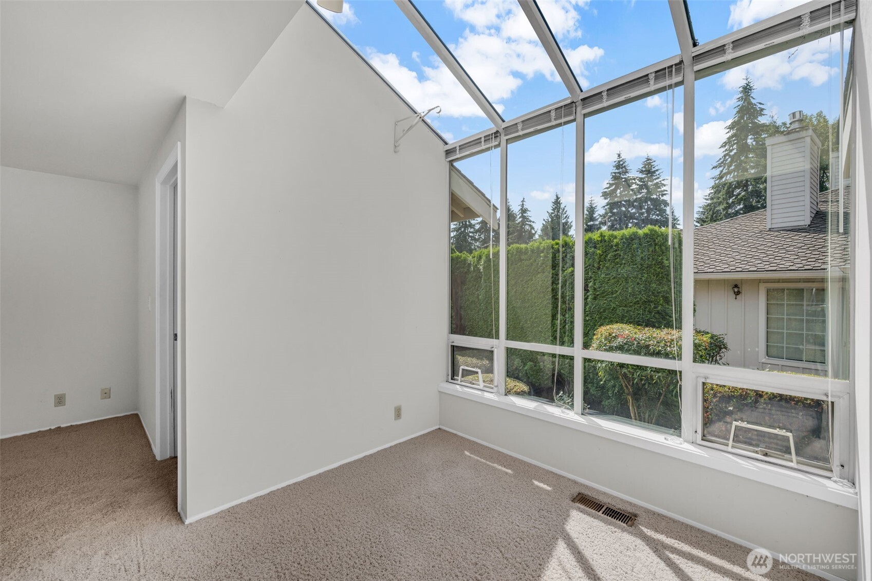 2016 Mill Pointe Drive Property Photo 16