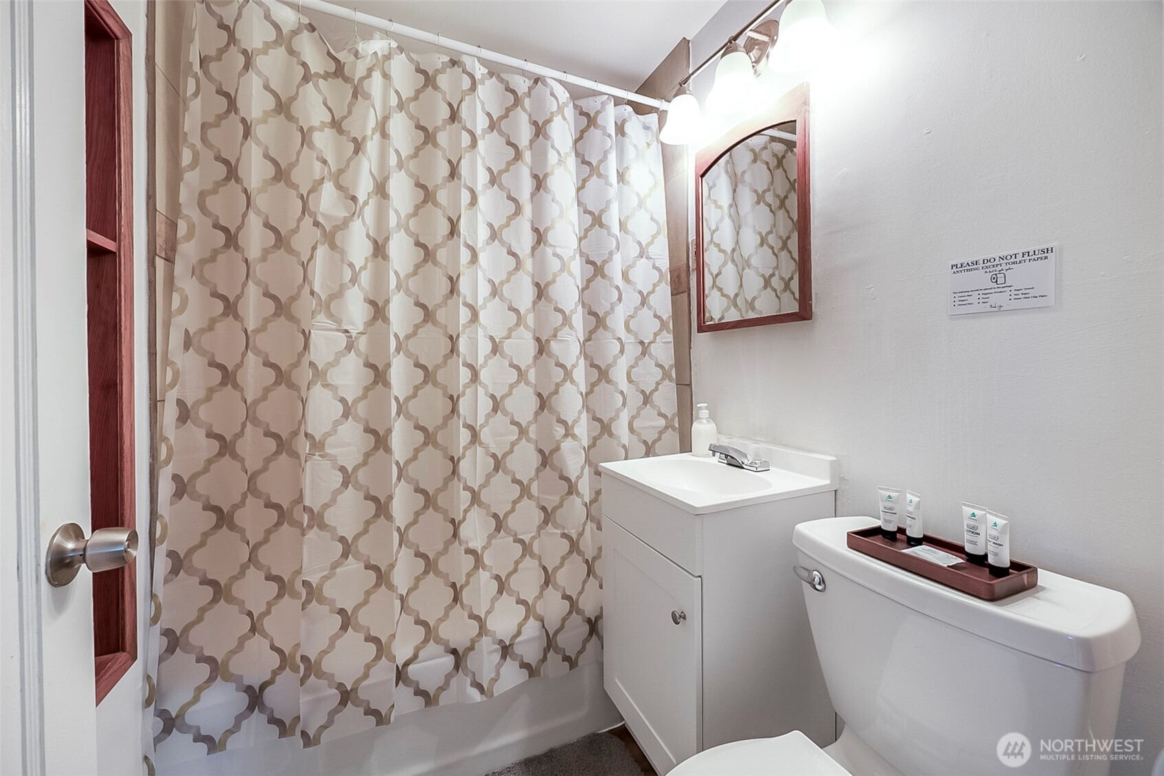 9201 36 Avenue Property Photo 15