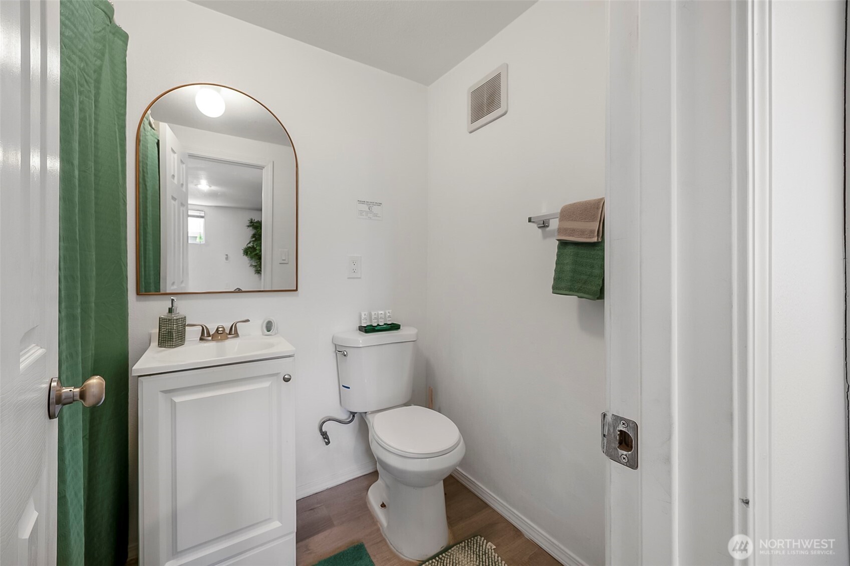9201 36 Avenue Property Photo 25