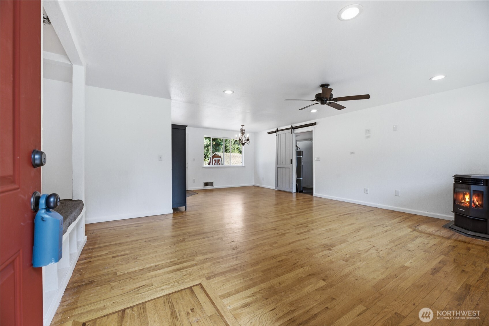 10105 229th Avenue Property Photo 4