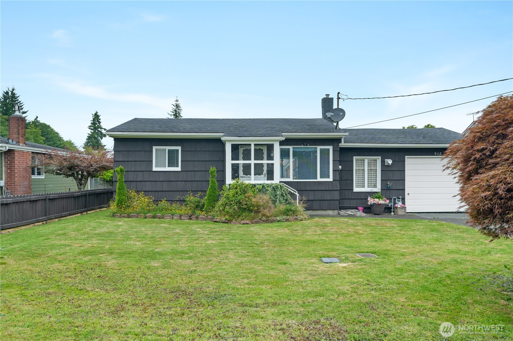 912 & 908 3rd Street Property Photo 2
