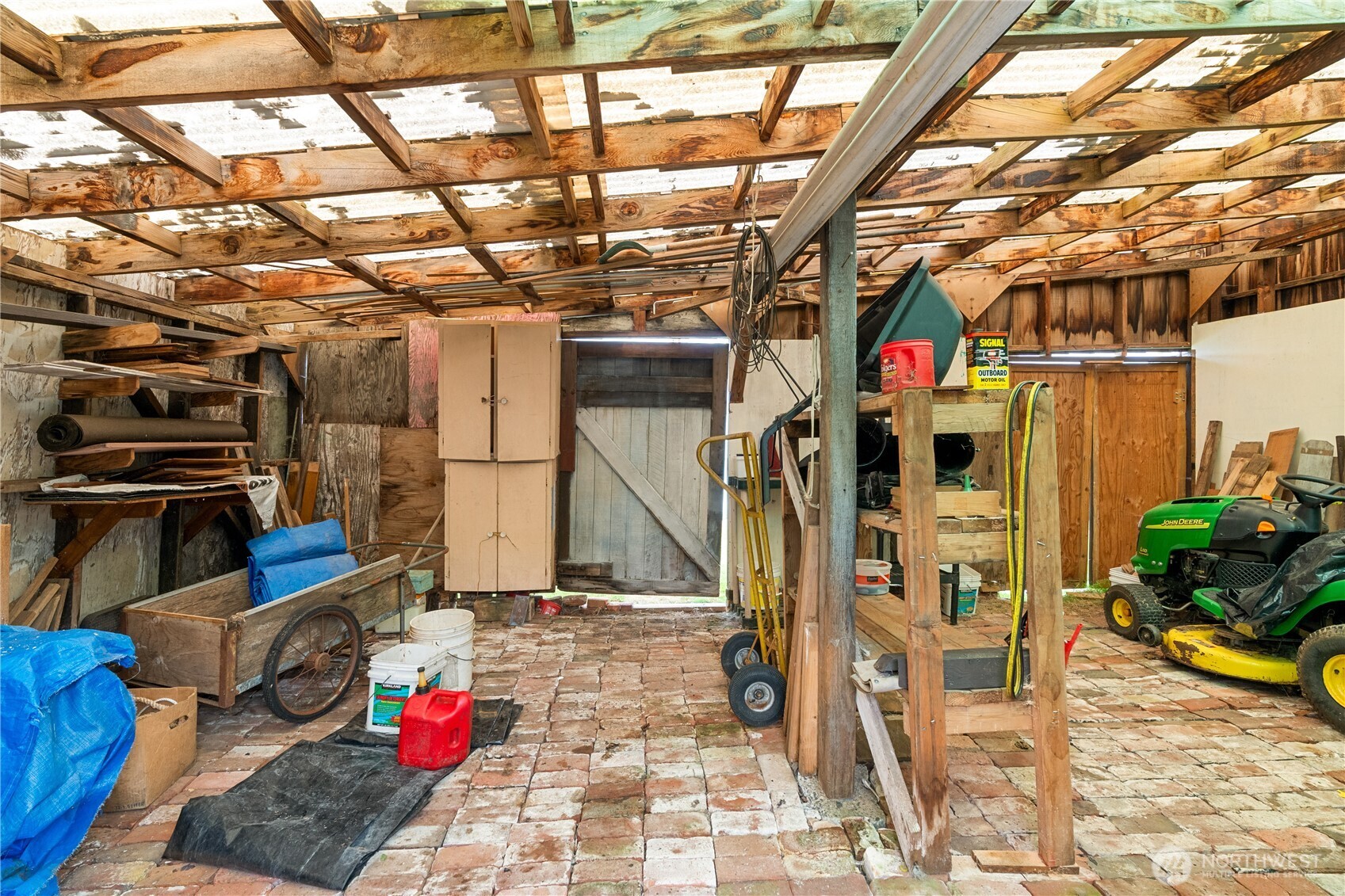 912 & 908 3rd Street Property Photo 18