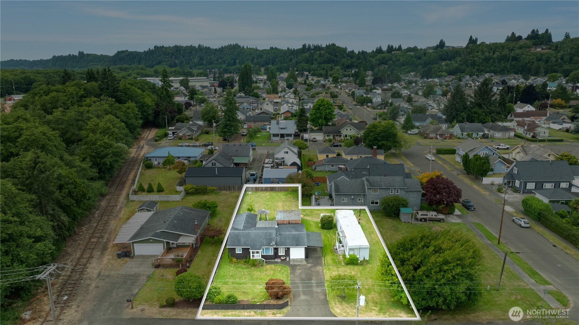 912 & 908 3rd Street Property Photo 30